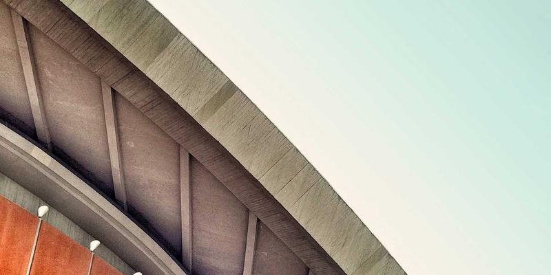 从产线升级到智慧工厂：工业自动化三大经典案例深度解析