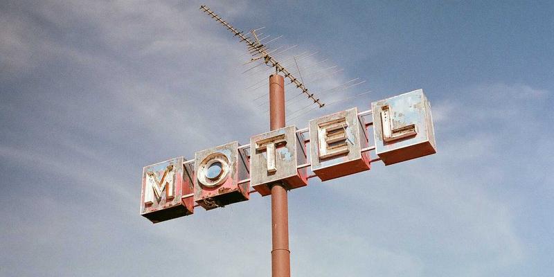 工业自动化3.0：智能控制与PLC技术如何重塑现代制造业